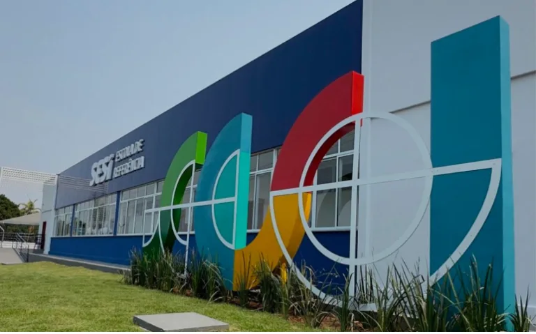Escolas SESI anunciam programa bilíngue em escolas de Manaus e interior do Amazonas