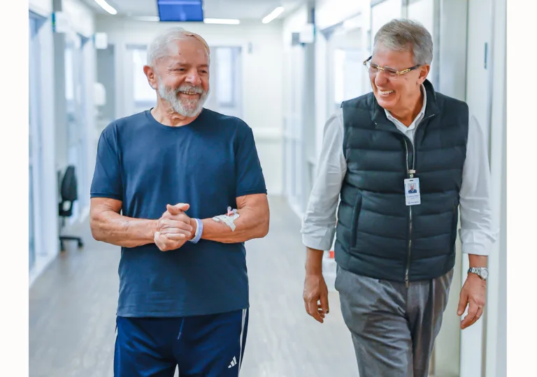 Presidente da República, Lula, sairá do Hospital Sírio-Libanês neste domingo e irá para uma residência em São Paulo