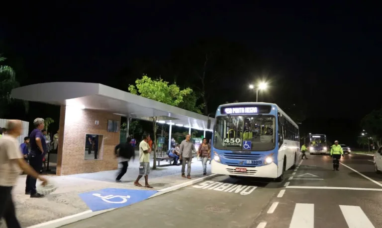 Manaus reforça linhas de ônibus em três pontos da cidade durante ‘Réveillon’; confira mudanças
