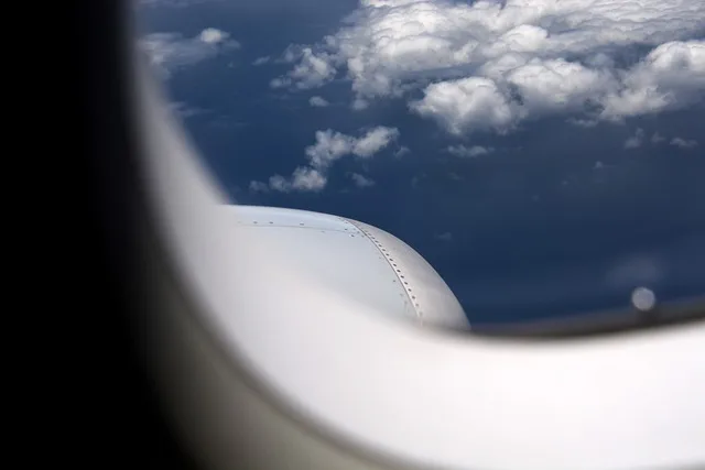 Avião cai em comunidade no Amazonas