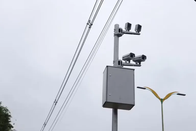 Radares de controle de velocidade começarão a multar em 2 de janeiro de 2025 em Manaus