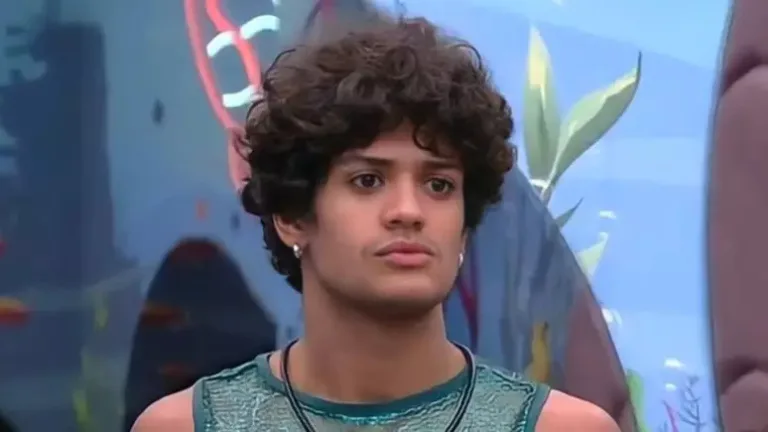 Ex-BBB é acordado por policiais durante operação contra tráfico de drogas