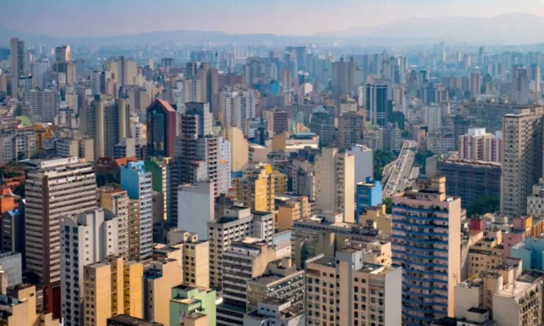 Uma pesquisa realizada pelo Índice FipeZAP, em dezembro de 2024, identificou as cidades com o valor de aluguel mais caro do Brasil.