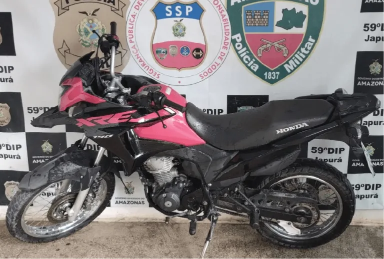 Moto recuperada pela polícia. (Foto: Divulgação/PC-AM)