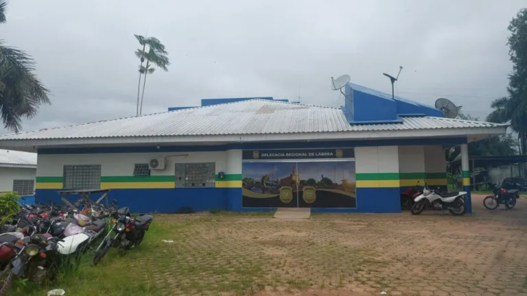Suspeito é preso ao tentar matar homem com estocadas de canivete no Amazonas