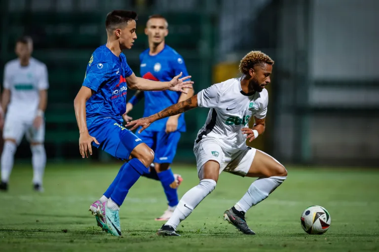 Amazonas FC anuncia a contratação do atacante Vinicius Belotti, ex-Beroe