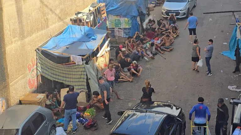 Polícia faz operação após ‘delivery’ de drogas no centro de Manaus