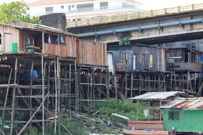 Amazonas registra redução de crianças e adolescentes na pobreza Amazonas registra redução de crianças e adolescentes na pobreza