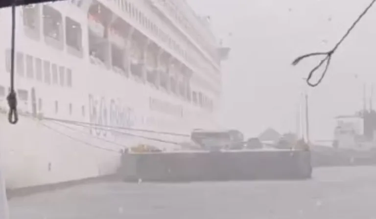 Porto se manifesta após ponte se deslocar durante chuva em Manaus