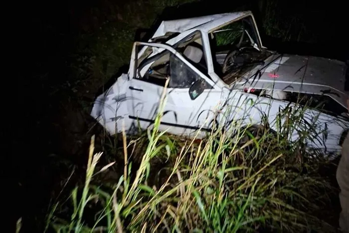 Bebê morre após queda de carro em viaduto de Minas Gerais Bebê morre após queda de carro em viaduto de Minas Gerais