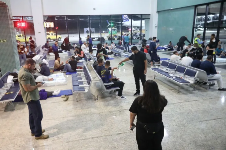 PF proibiu autoridades americanas de algemarem deportados brasileiros