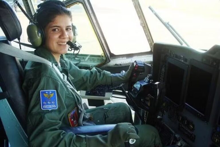 "Manauara é a primeira mulher da hitória a comandar base da Força Aérea Brasileira"