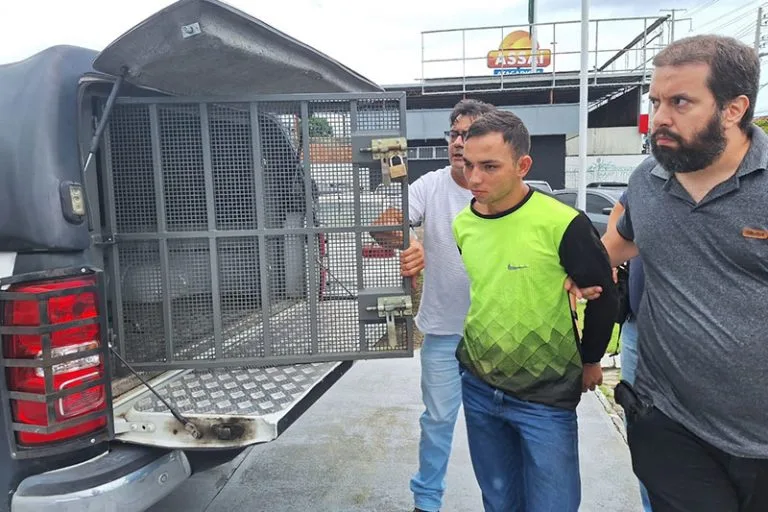Militar do Exército vai a júri popular por matar garota de programa em Manaus Militar do Exército vai a júri popular por matar garota de programa em Manaus