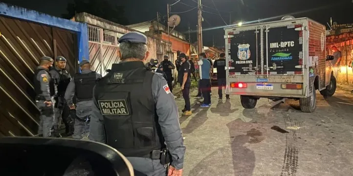 Homicídio que aconteceu no bairro Jorge Teixeira, em Manaus. (FOTO: Patrick Marques)