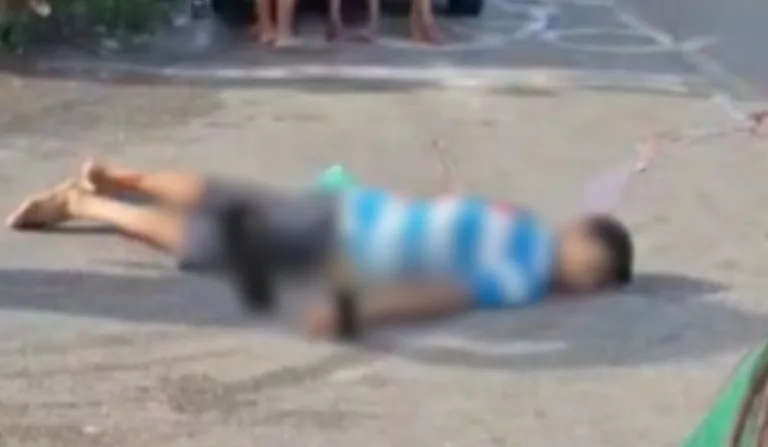 VÍDEO: Homem é encontrado morto com golpes nas costas em Tefé VÍDEO: Homem é encontrado morto com golpes nas costas em Tefé