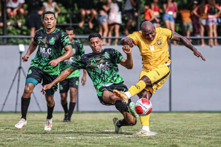 Sassá fez um dos gols do Amazonas no amistoso (Foto: João Normando/AMFC)