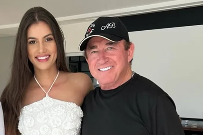 Amado Batista marca casamento com miss Mato Grosso, 50 anos mais nova Amado Batista marca casamento com miss Mato Grosso, 50 anos mais nova