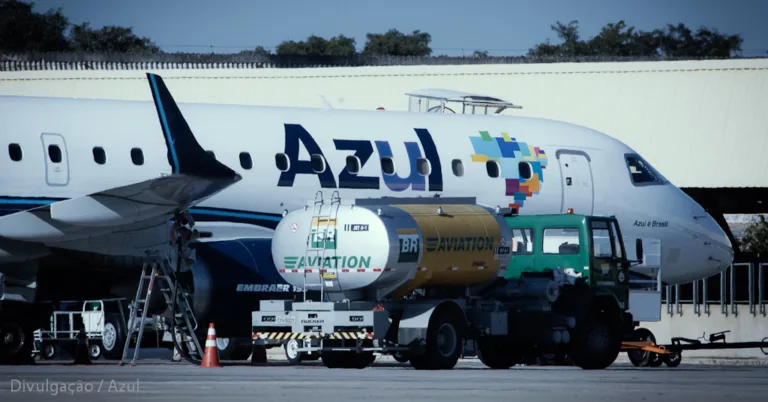 Parlamentares criticam Azul Linhas Aéreas após cancelamento de voos em Eirunepé: "Absurdo"
