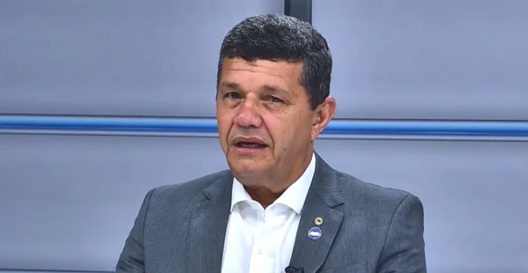 VÍDEO: Dan Câmara critica atraso no pagamento das datas-base dos policiais
