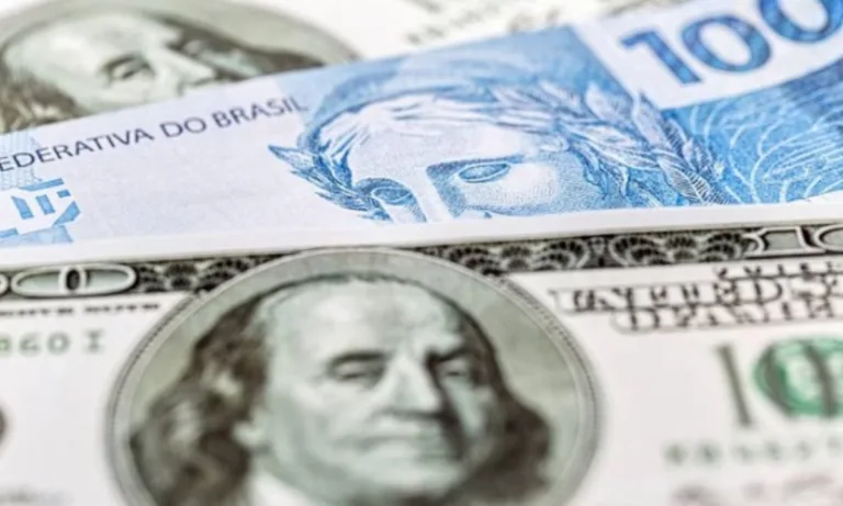 Dólar fechar em queda nesta segunda-feira