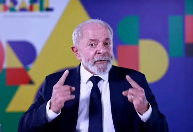 Lula sobre Bolsonaro ser candidato em 2026: "Se for comigo, vai perder outra vez”