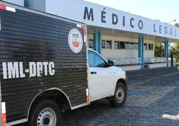 Homem morre em tentativa de assalto a casa no Parque Dez