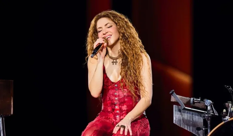 Shakira é internada após show no Brasil; Saiba o motivo