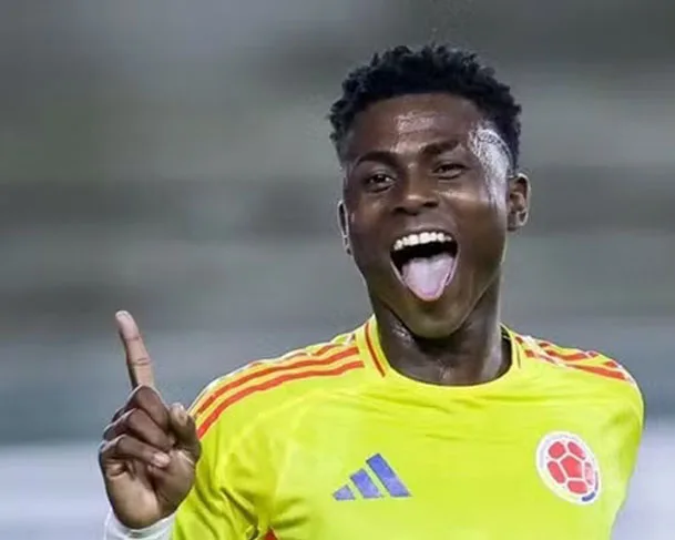 Neiser Villarreal pela Colômbia no Sul-Americano sub-20(Foto: Reprodução)