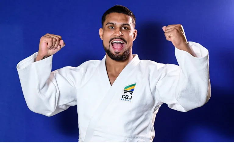 Leonardo Gonçalves conquista a medalha de prata no Grand Slam de Paris