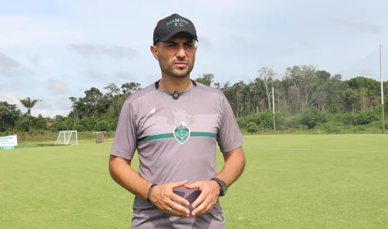 Manaus FC demite técncio Júlio César Nunes