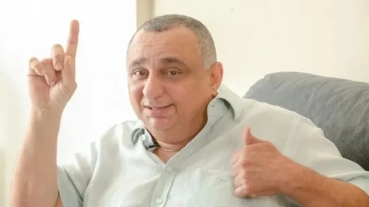 Paulo Onça sai de UTI mas segue internado em enfermaria de hospital em Manaus