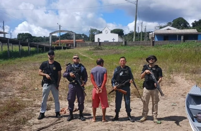 Em Nhamundá, homem é preso após ameaçar populares com armas de fogo e terçados