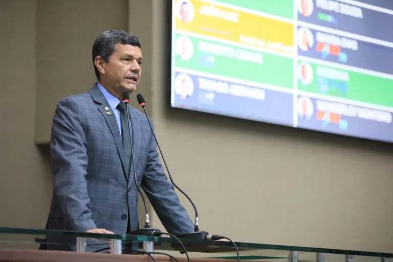 Dan Câmara explica porque retirou assinatura da CPI do Asfalto: "Analisei o escopo e abrangência"