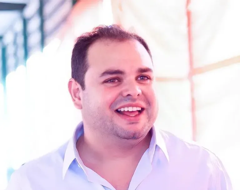Ministro do STF decide manter Roberto Cidade presidente da Aleam