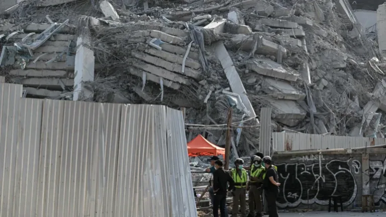 Terremoto na Ásia mata pessoas e deixa feridos - (Foto: Reprodução da Internet).