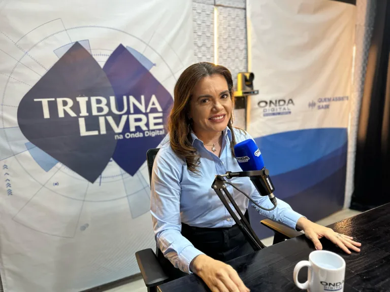 Alessandra Campelo participa do programa Tribuna Livre - (Foto: Rede Onda Digital).