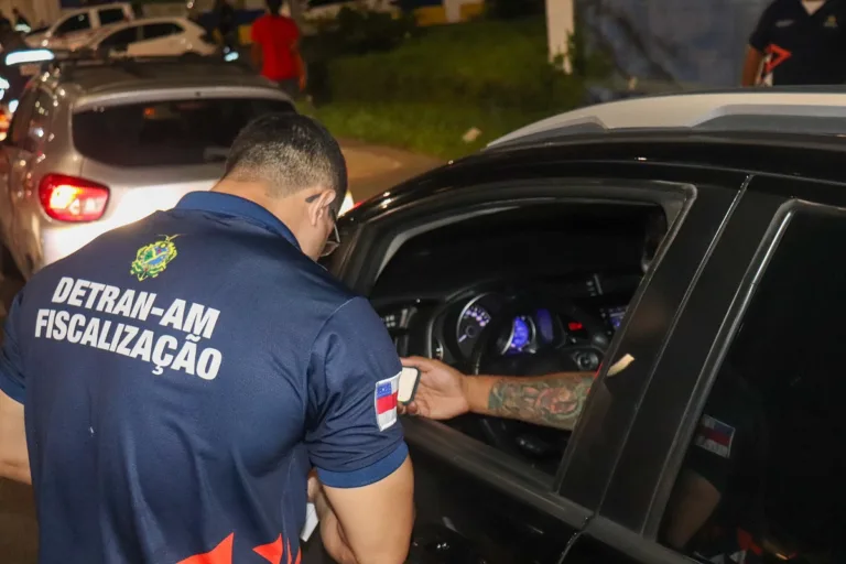 Detran flagra 275 motoristas bêbados durante carnaval em Manaus