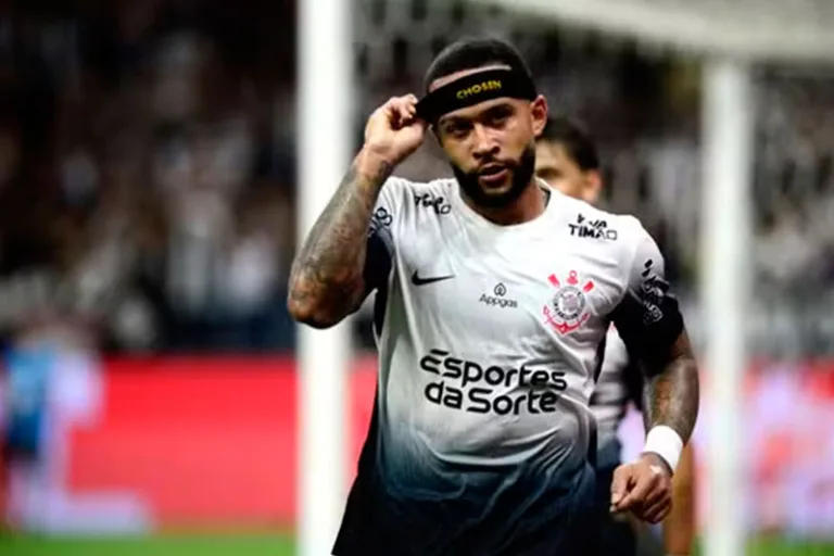 Memphis Depay (Foto: Marcos Ribolli)
