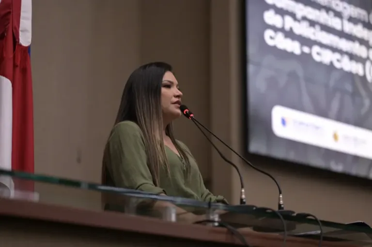 "Eu tenho uma grande missão aqui na assembleia legislativa", diz Joana Darc ao comentar sobre de Estado de Proteção Animal