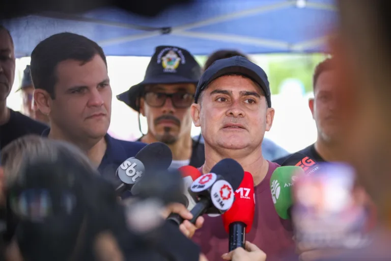 David Almeida entrega 2 intervenções viárias em Manaus e anuncia aplicação de empréstimo em novas obras