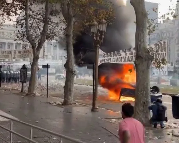 Polícia e manifestantes entraram em confronto