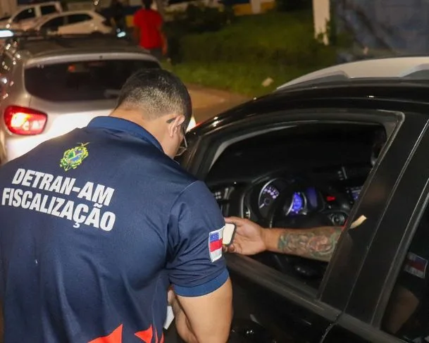 Detran-AM realiza batidas em Manaus