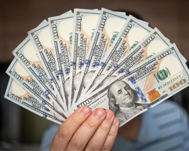 Veja como ficou o dólar nesta sexta-feira