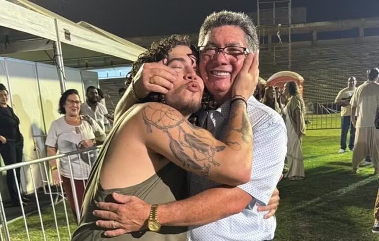 “Logo vai sair”, diz pai de Whindersson Nunes sobre internação do filho