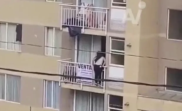 DESESPERADOR: Irmã invade apartamento e encontra corpo de venezuelana desaparecida no Chile; veja vídeo