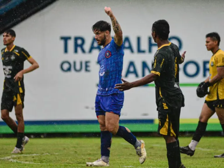 Parintins vence e garante vaga no mata-mata do Campeonato Amazonense