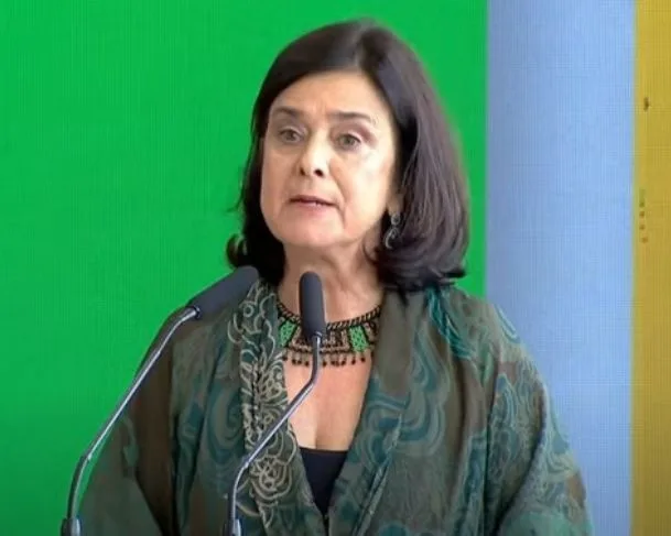 Nísia Trindade desabafou ao deixar o cargo
