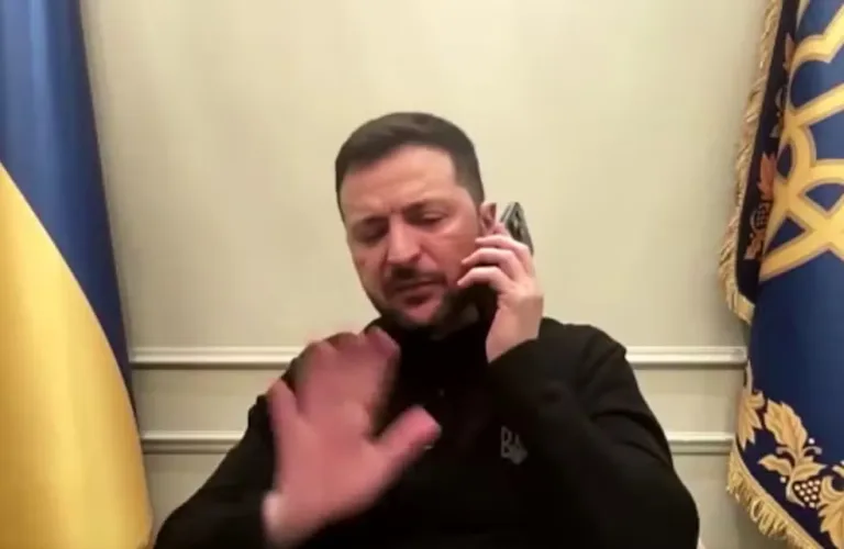 VÍDEO: Zelensky "dá um corte" em Macron durante entrevista; "Posso te ligar em 15 minutos?"