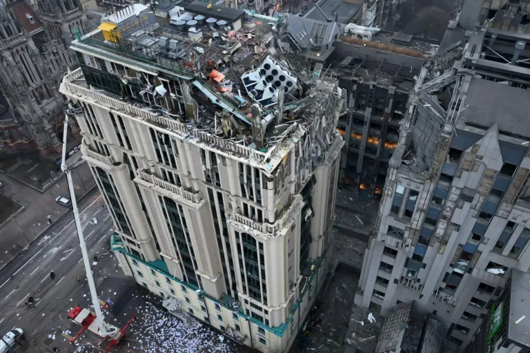 Ataque russo em Kiev deixa um morto e ao menos três feridos
