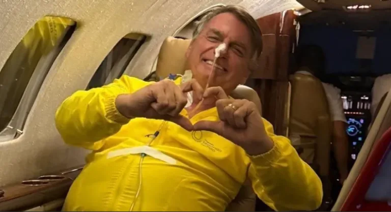 Jair Bolsonaro passa por cirurgia de quase 12 horas e Michelle acalma seguidores: “concluída com sucesso!”